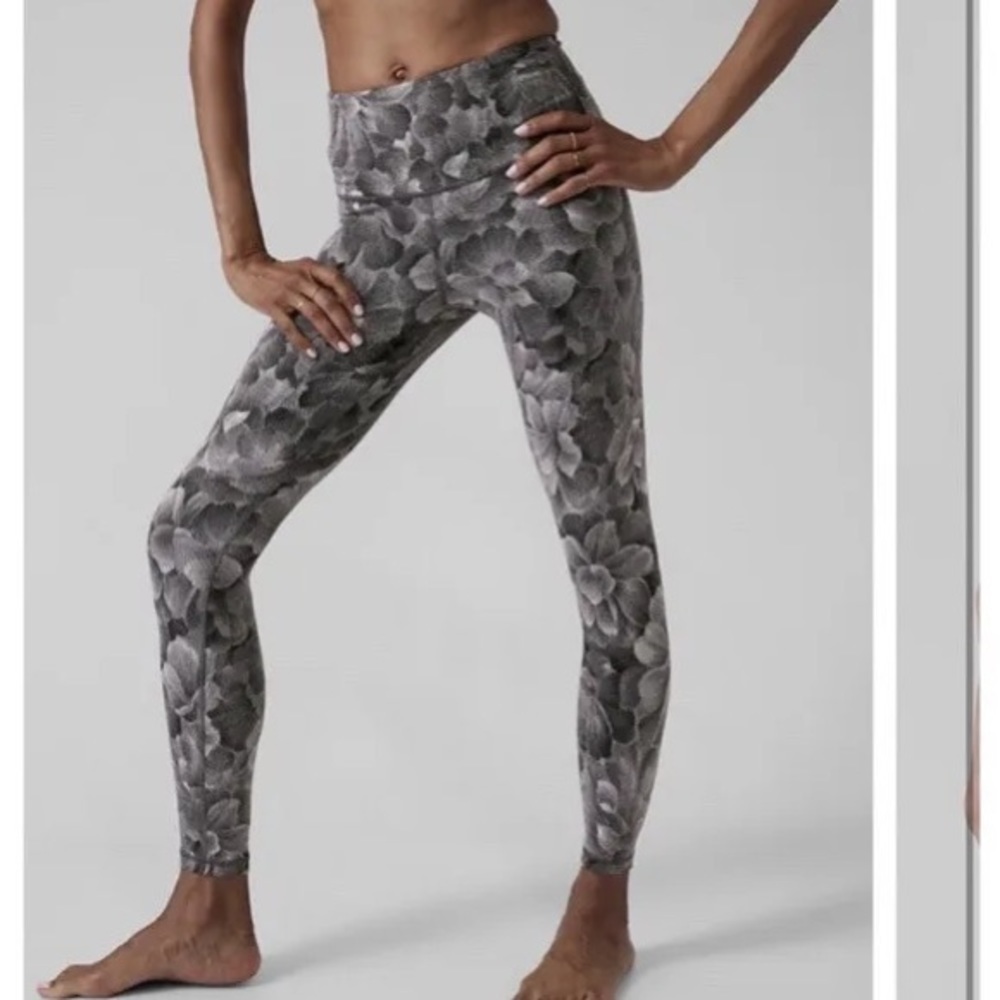Like New Athleta Leggings​​​​​​​​​​​​​​​​​​​​​​​